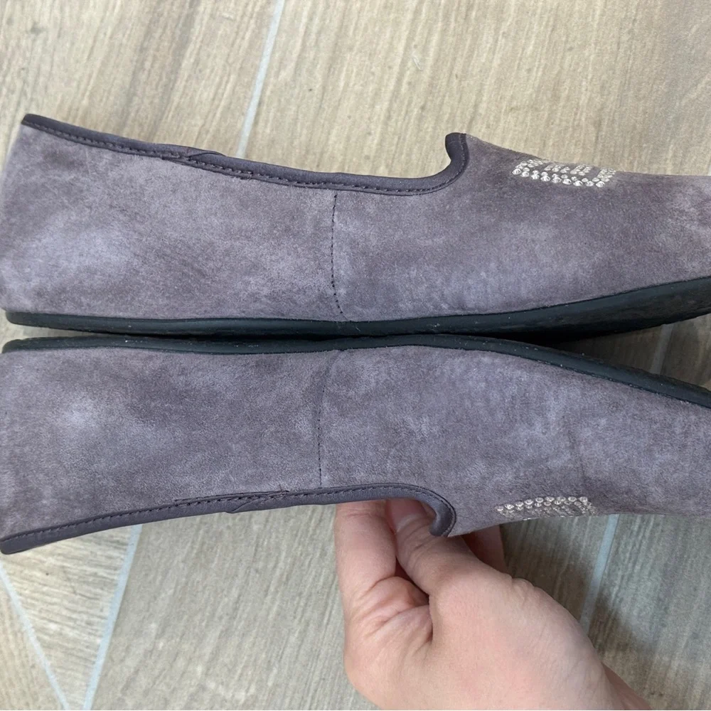 UGG Australia Suede Rhinestone Bow Slippers Flats Size 7.5 - Picture 2 of 5
